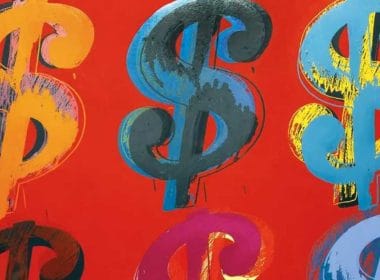 Art lending. Opera pop art con sei simboli del dollaro colorati su sfondo rosso acceso; stile riconducibile a Andy Warhol, espressione della cultura del consumo e del denaro.