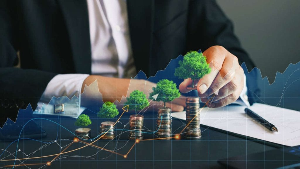 Crowdlending e sostenibilità: come gli investitori stanno finanziando progetti green. Il crowdlending sostenibile rappresenta una delle evoluzioni più significative del panorama finanziario contemporaneo. In un'epoca in cui la crisi climatica richiede azioni concrete e la transizione energetica è diventata una priorità globale, gli investitori stanno sempre più orientando i propri capitali verso progetti a impatto ambientale positivo. Questo fenomeno sta ridefinendo non solo il modo in cui si finanziano le iniziative green, ma anche come si concepisce il rapporto tra rendimento economico e responsabilità ambientale.