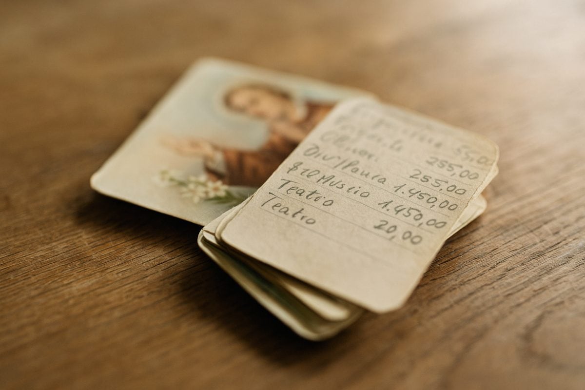 Crea per questa fotografia un set completo di dati SEO composto da: • Testo alternativo (alt text), conciso e descrittivo • Titolo dell’immagine, coerente con il contenuto • Descrizione estesa dell’immagine, utile per il contesto editoriale