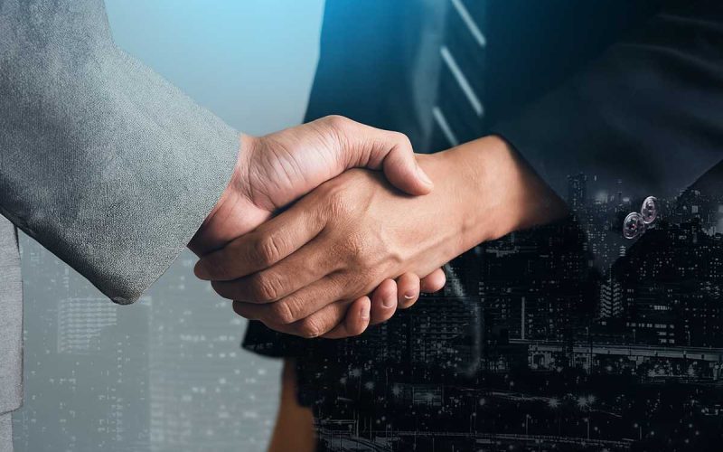Nuove strategie per i mediatori creditizi: stretta di mano tra professionisti