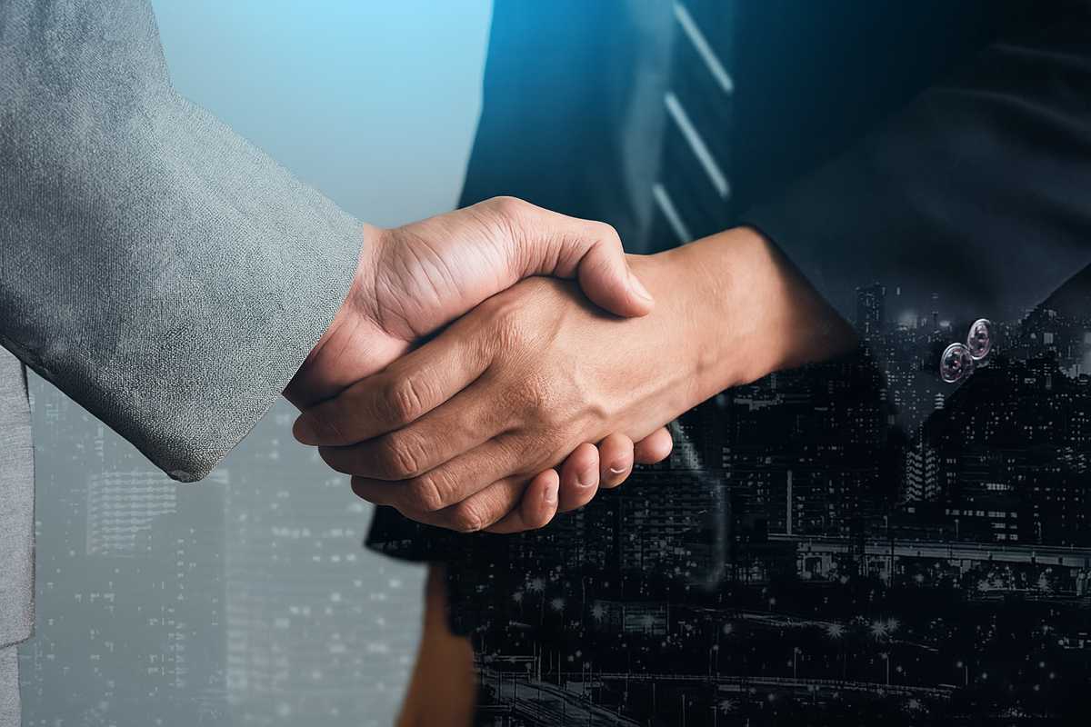 Nuove strategie per i mediatori creditizi: stretta di mano tra professionisti