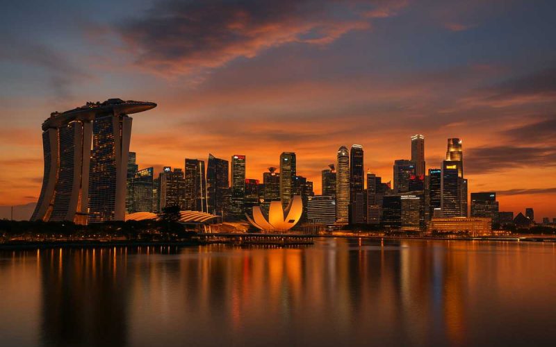 Skyline di Singapore nuovo Lussemburgo della ricchezza globale