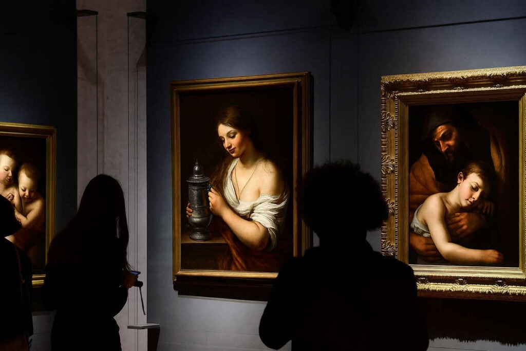 Dal cavalletto al bilancio: come monetizzare l'immobile più mobile che c'è. Dal cavalletto al bilancio: come monetizzare l'immobile più mobile che c'è. L'arte si trasforma in asset class professionale: dalle strategie di art banking alla tokenizzazione blockchain, dagli NFT all'intelligenza artificiale. Scopri come monetizzare investimenti arte attraverso prestiti garantiti, frazionamento digitale e rental yield.