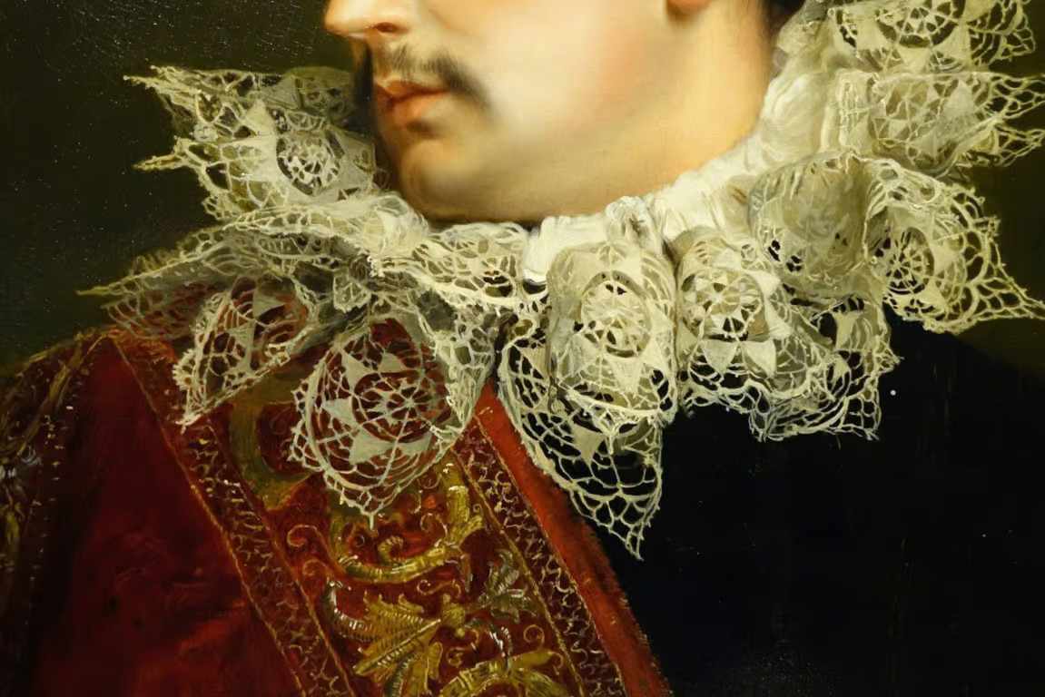 Leggi suntuarie medievali: ritratto di nobile con gorgiera in pizzo e veste in velluto rosso ricamato in oro